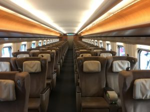 新幹線グリーン車の座席